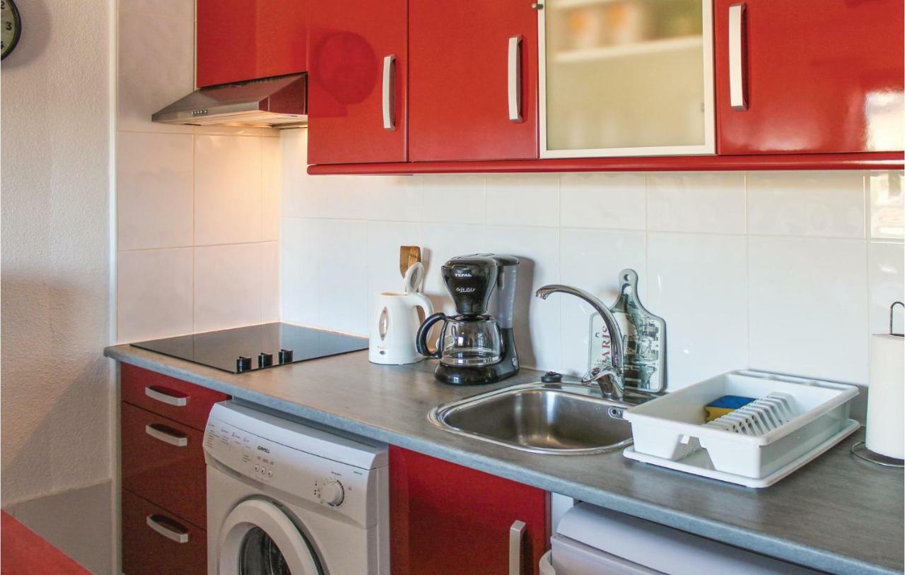 1 Bedroom Gorgeous Apartment In روخاليس المظهر الخارجي الصورة